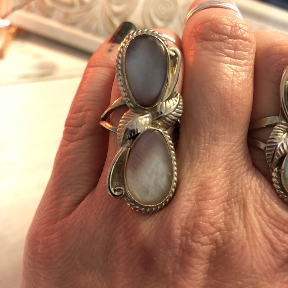 Two Abalone Shell vintage Rings - Picture 3 of 6